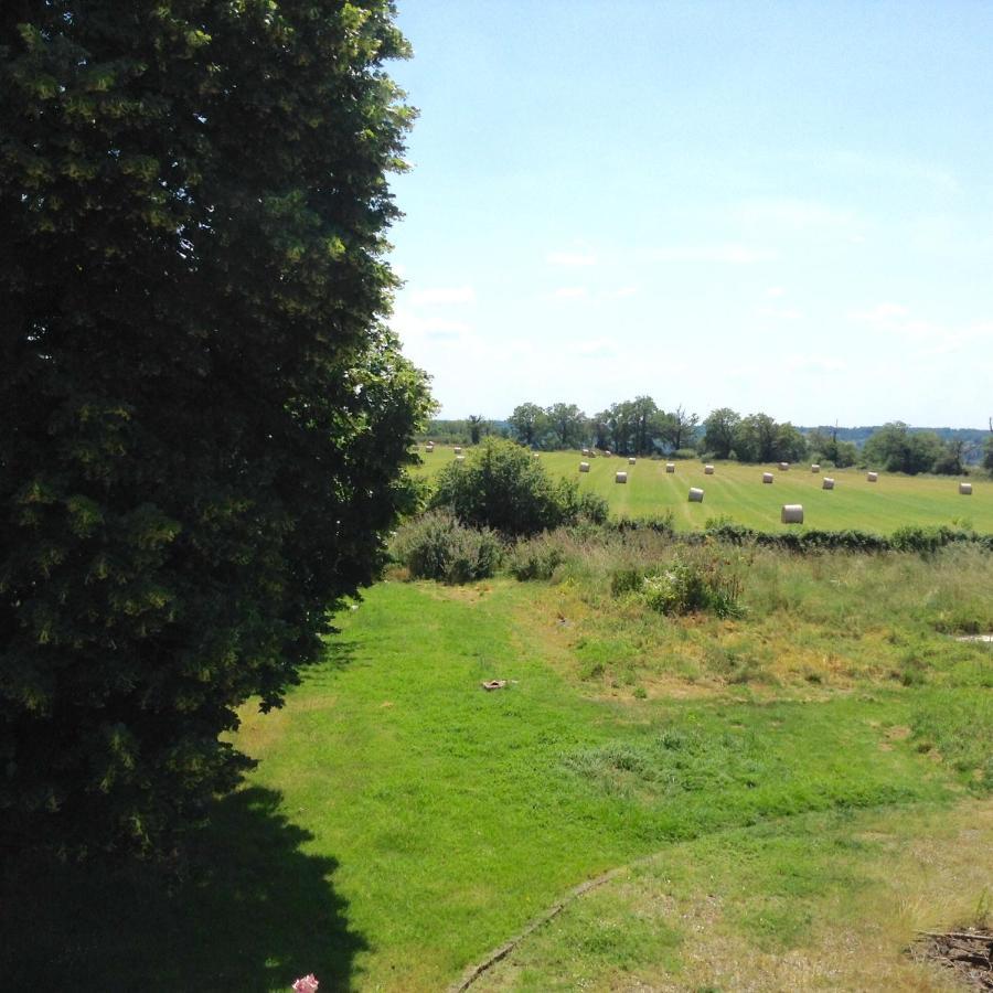 Availles-Limouzine Homestay Arrabella מראה חיצוני תמונה